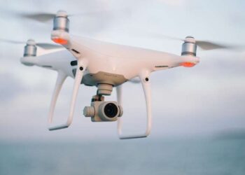 Uber Eats testará entrega de comida por drones ainda em 2019