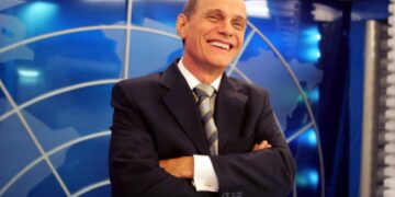 Ricardo Boechat, jornalista, morre aos 66 anos em queda de helicóptero em SP