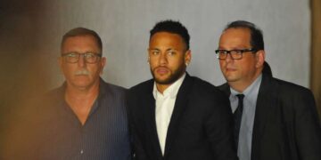 Advogado de Najila: Neymar se complicou após depoimento