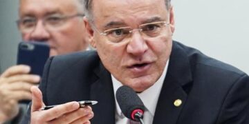 ‘Não vou impor uma solução e destruir a reforma’, diz Samuel Moreira