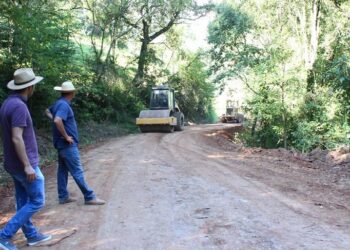 Prefeito de Nova Alvorada visita algumas obras