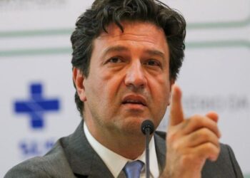 Descumprimento de quarentena poderá levar a prisão, decidem Moro e Mandetta