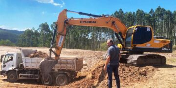 ENCANTADO | Com incentivo da Administração começam as obras para granja de postura em Linha Chiquinha