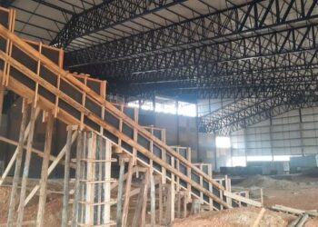 GUAPORÉ | Obras da arquibancada e piso lateral darão nova cara ao Ginásio Municipal Multiuso