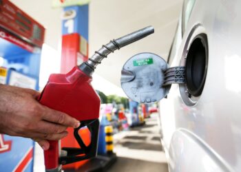 Petrobras anuncia novo aumento nos preços da gasolina e do diesel
