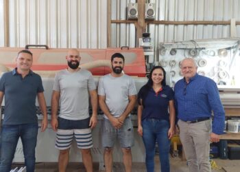 SERAFINA CORRÊA | Executivo retoma o cronograma de visitas