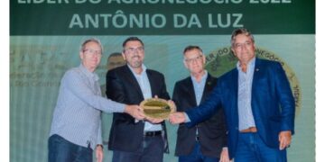 EXPODIRETO | Entidades homenageiam lideranças e cobram medidas de apoio ao agro