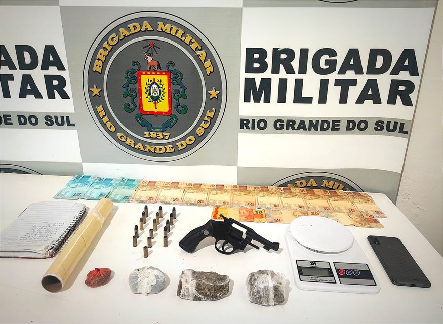 GUAPORÉ | Com arma de fogo e drogas, jovem é preso pela Brigada Militar