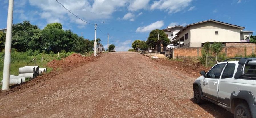 GUAPORÉ | Pavimentações em vias urbanas mudam realidades no bairro São Cristóvão