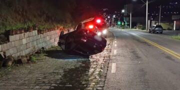 SERAFINA CORRÊA | Brigada Militar e SCAB atendem capotamento