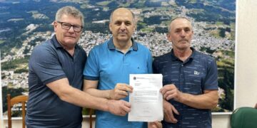 Deputado Dirceu Franciscon esteve em Arvorezinha