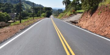 SERAFINA CORRÊA | Inaugurada a primeira etapa da pavimentação asfáltica da estrada de acesso às Capelas Santana e São João
