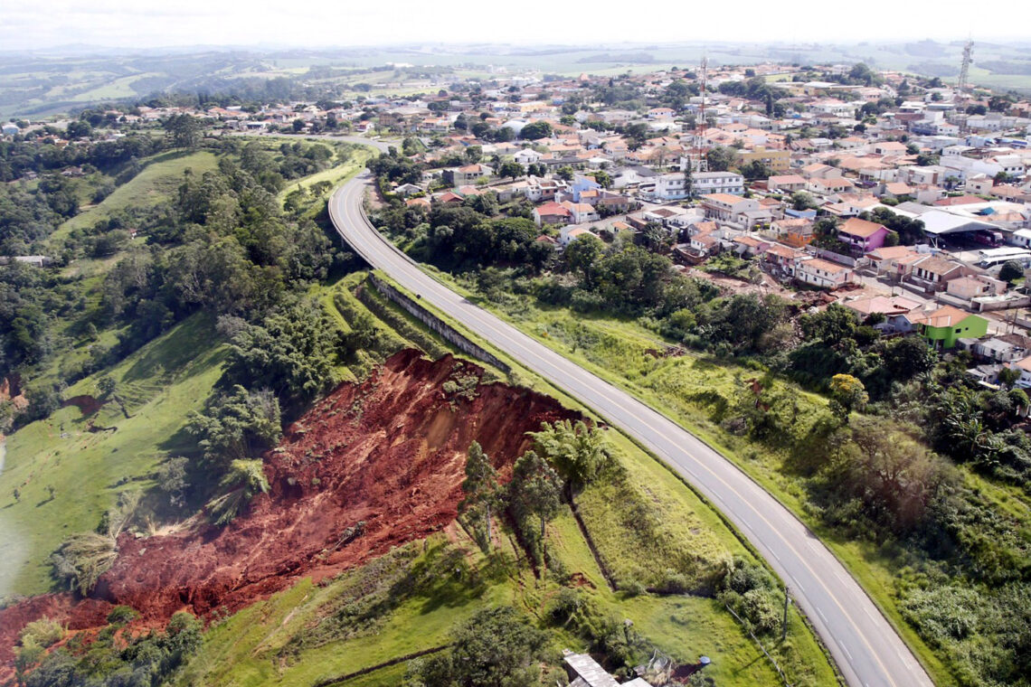 Deputados apresentam PL que destina 50% do Fundo Eleitoral ao RS