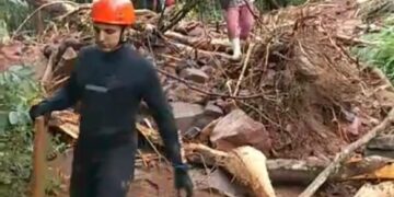 GUAPORÉ | Bombeiros, servidores da Administração Municipal e voluntários salvam e resgatam famílias isoladas na Usina