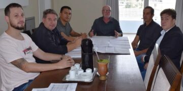Prefeitos discutem reconstrução da ponte sobre o rio Jacuizinho