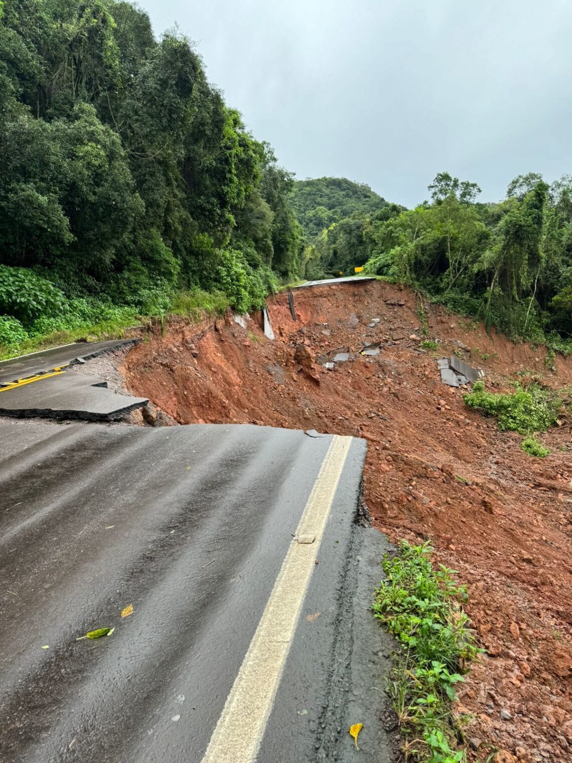 Com investimento de R$ 8,8 milhões, Governo Estadual homologa empresa que reconstruirá o KM 88 da ERS-129