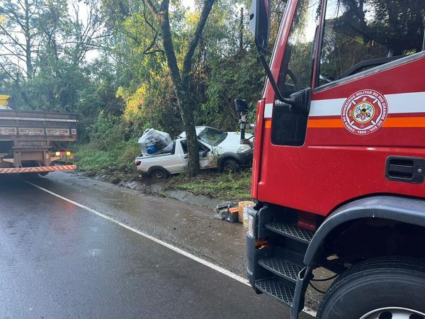 Na ERS-129, lençóis d’água provocam aquaplanagem de veículos e acidentes entre Guaporé e Serafina Corrêa