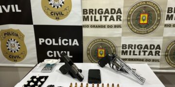 SERAFINA CORRÊA | Armas e drogas são apreendidas em ação da Brigada Militar e Polícia Civil