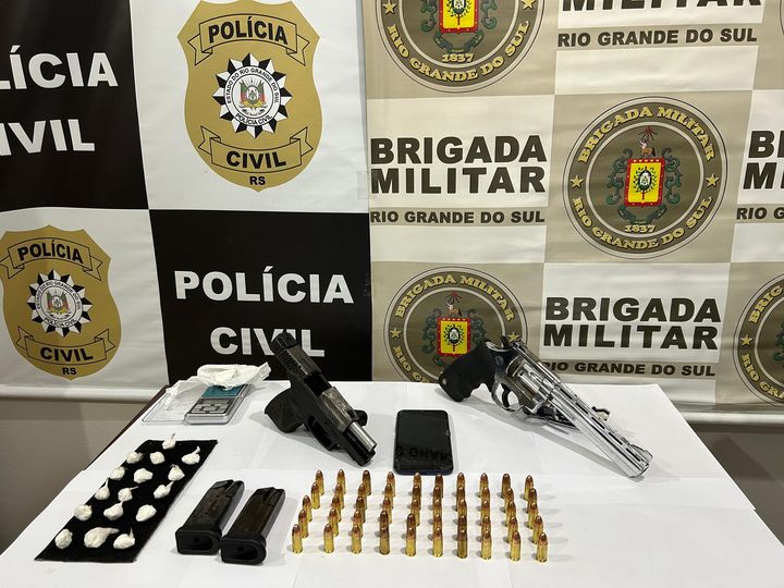 SERAFINA CORRÊA | Armas e drogas são apreendidas em ação da Brigada Militar e Polícia Civil