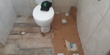 ESPUMOSO | Banheiros Públicos são novamente depredados