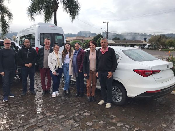 DOUTOR RICARDO | Carro novo para Assistência Social