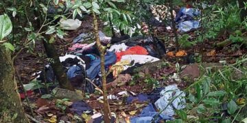 Descarte de roupas inadequado é registrado no município