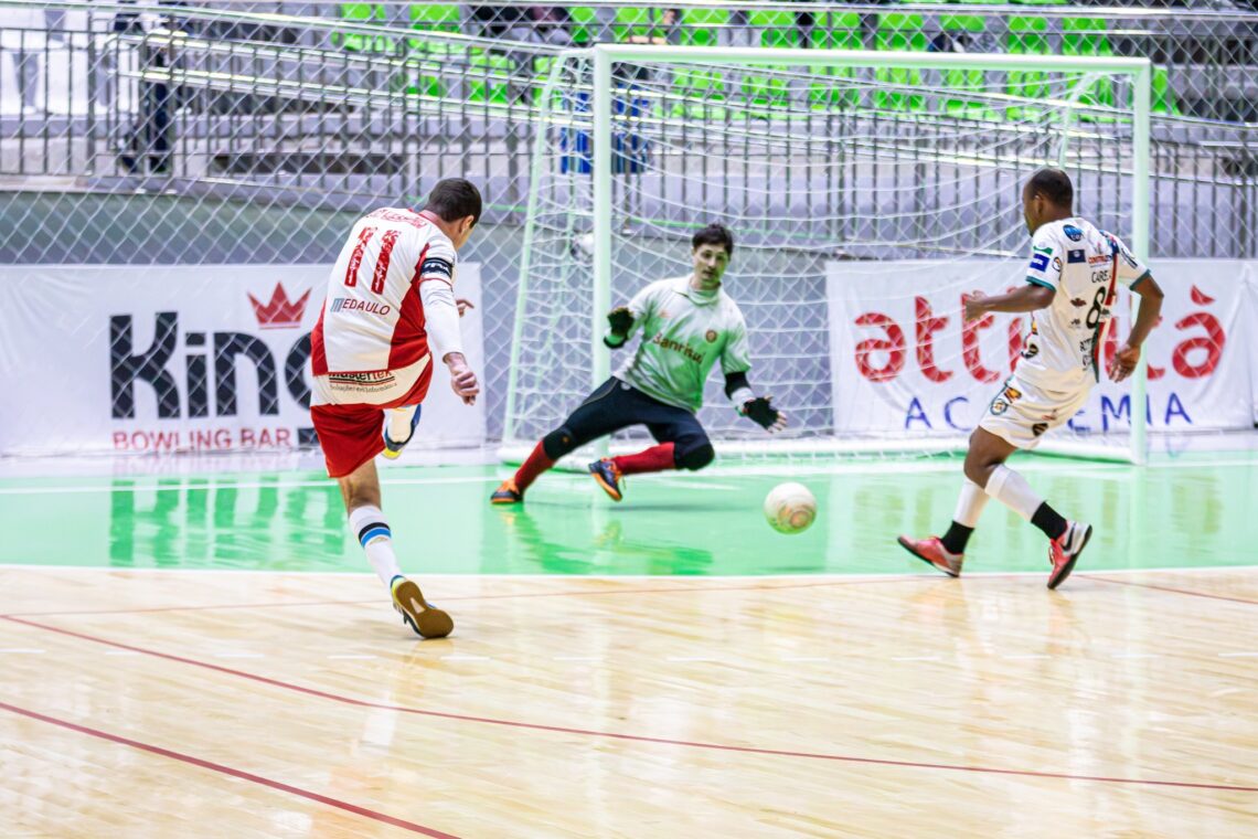GUAPORÉ | Juventus e Bom Jesus vencem no Campeonato Municipal Master