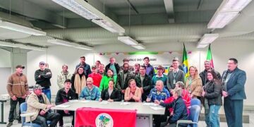 ENCHENTE I MPA ouve necessidades das famílias