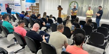 Colaboradores conhecem estruturas industriais da Bayer no Rio de Janeiro