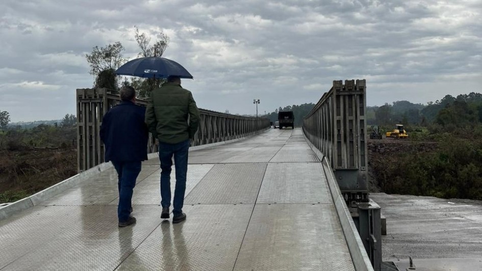 Ponte provisória que restabelece ligação entre Lajeado e Arroio do Meio é inaugurada