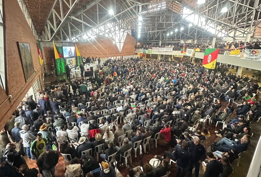 IBIRUBÁ | Produtores da região participam do tratoraço do SOS Agro em Porto Alegre