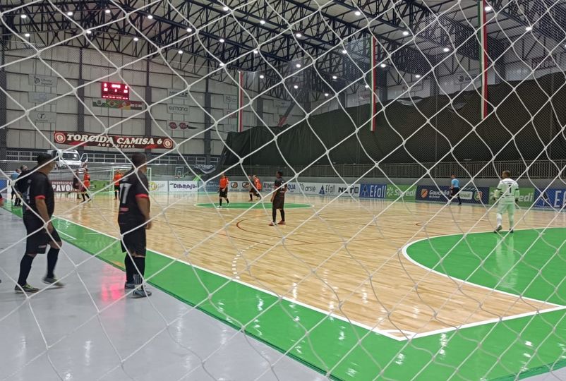 No “zerar do cronômetro”, Amigos do Cruz e BetPro classificam-se para a fase mata-mata do Campeonato Municipal Master