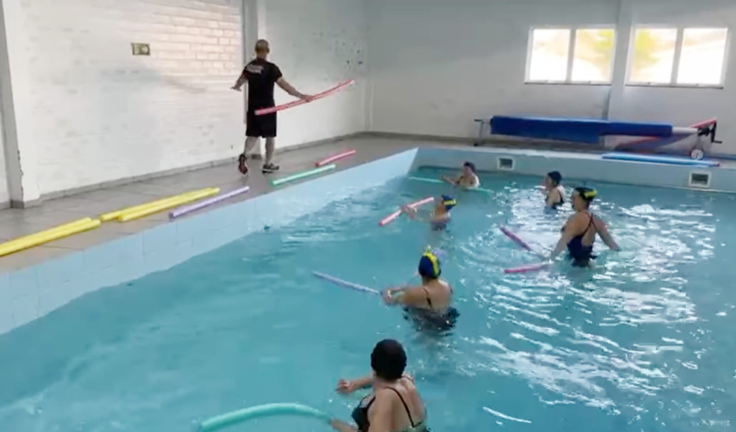 ESPUMOSO | Piscina fisioterápica municipal segue em funcionamento