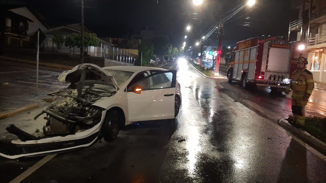 GUAPORÉ | Homem é detido por populares após acidente de trânsito