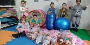 ARVOREZINHA | Administração investe em brinquedos para creches