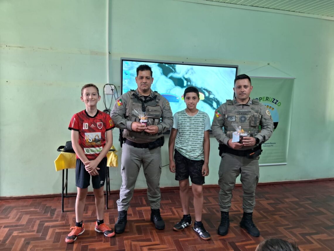 Brigada Militar realiza palestra para alunos da Escola do Pontão do Butiá