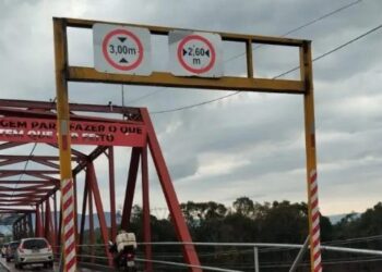 Defesa Civil trabalha para manter ponte entre Arroio do Meio e Lajeado