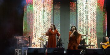 Cantoras Sá Biá e Carol Nascimento tem bom desempenho em festival gaúcho dos campeões