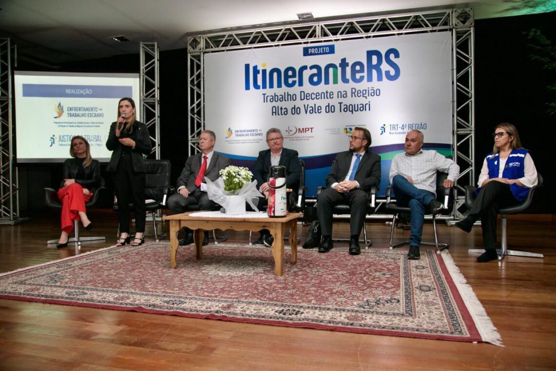 Evento do TRT-RS sobre trabalho decente lota auditório em Arvorezinha