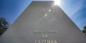 Pacote de corte de gastos será apresentado a ministérios nesta terça