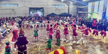CAMPOS BORGES | A Magia do Natal: Um Encanto que Transforma