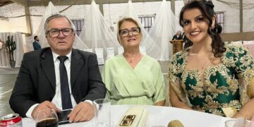 Prefeito de Jacuizinho prestigia evento de aniversário de Tunas