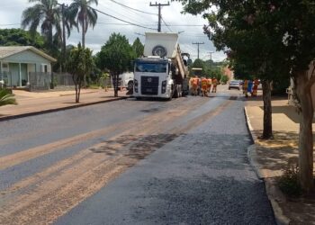 Avenida Maurício Cardoso de Campos Borges recebe mais obras de recapeamento