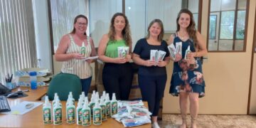 Secretarias de Saúde e Educação de Espumoso organizam kits de saúde e bem-estar para alunos da rede municipal