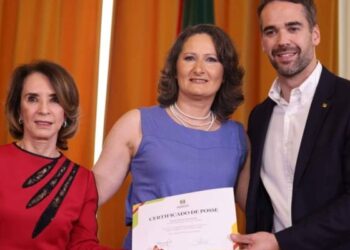 Sandra Zortea Zat Grando, de Arvorezinha, assume a 25ª CRE