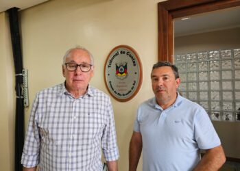 Prefeito Gerson Machado e Vice-prefeito Juliano Pazinato participam de reunião com o Tribunal de Contas