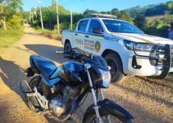 GUAPORÉ | Motocicleta roubada é recuperada pela Brigada Militar