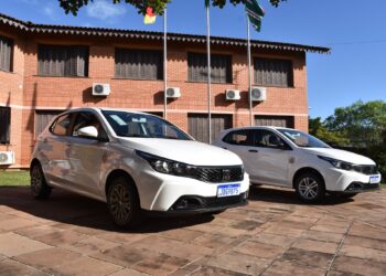 Secretaria de Saúde adquire dois veículos para o transporte de pacientes
