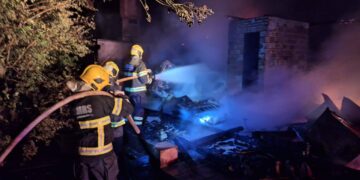 CAMPOS BORGES | Bombeiros Voluntários do Município foram chamados na Comunidade de Volta Vitória para atender Sinistro de incêndio