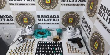 SERAFINA CORRÊA | Armas e drogas apreendidas pela Brigada Militar
